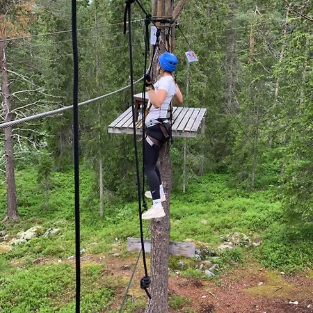 Mountain Getaway With Sauna And Views